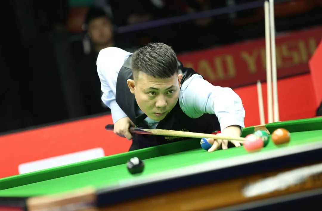 背后都隐藏 背后都隐藏