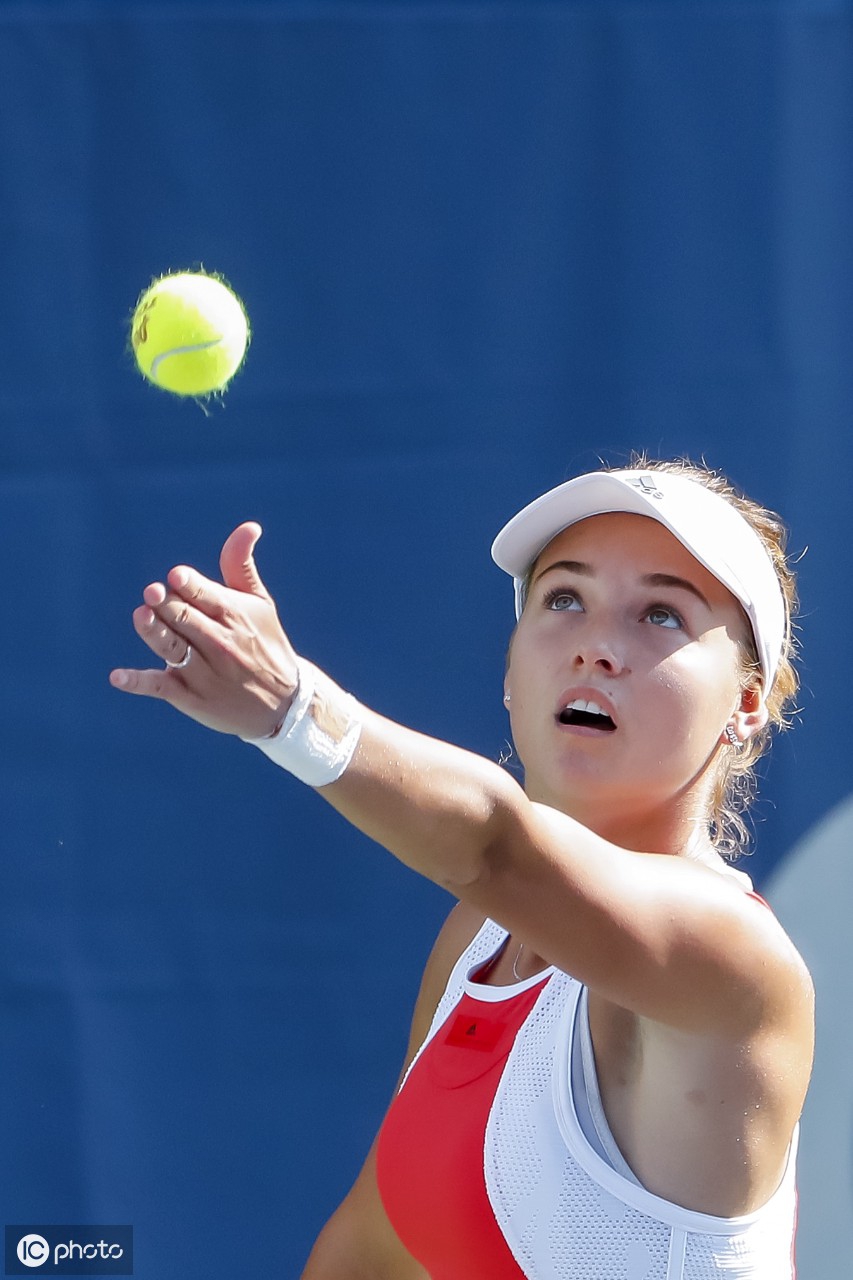 在乒乓球项 在乒乓球项